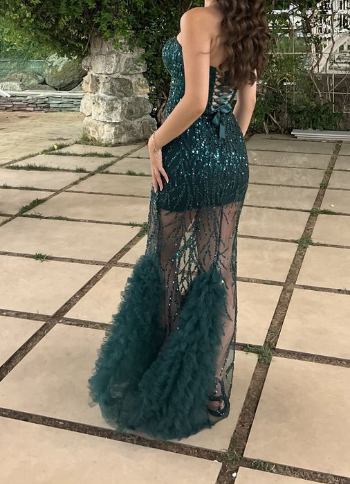 Официална рокля