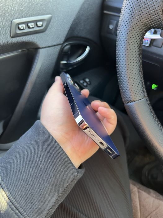 Продам iPhone 14 Pro Max 512Gb
