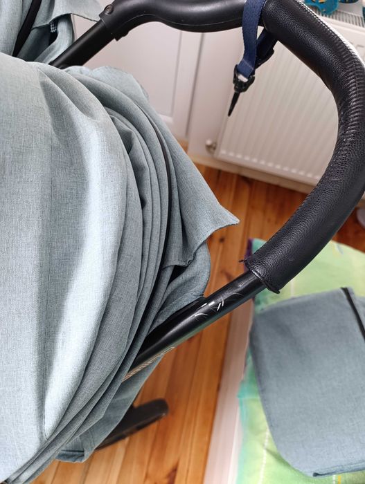 Количка за близнаци