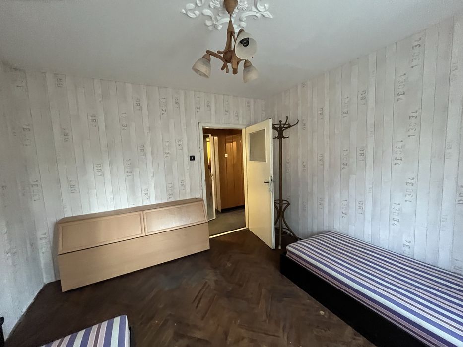 Дава се под наем Четиристаен апартамент в Варна, Цветен квартал - 100 кв.м за 510 € - Снимка #5