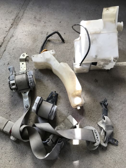 Продам запчасти  Субару.