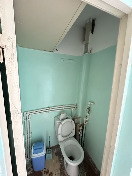 Srochna Mikrarayonda 2 xonalik 4-etaj uy ijaraga beriladi.