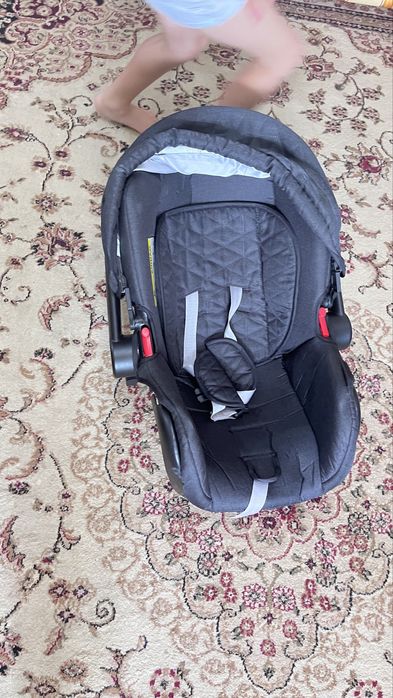 Продам коляску 2 в 1