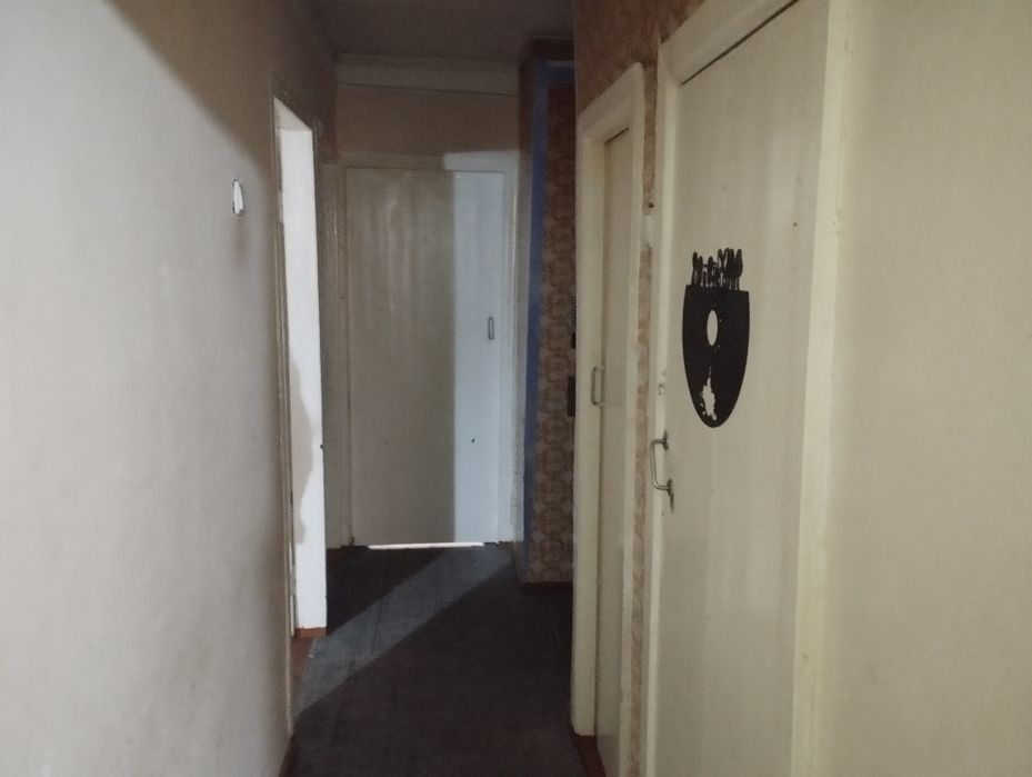 Продается 3-х комнатная квартира г.Самарканде в дальнем лагере военный