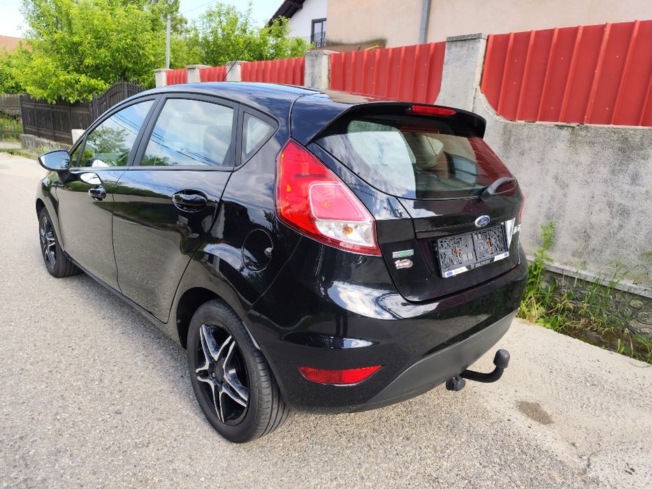 Ford Fiesta an2014 model Facelift/Euro 5/benzina