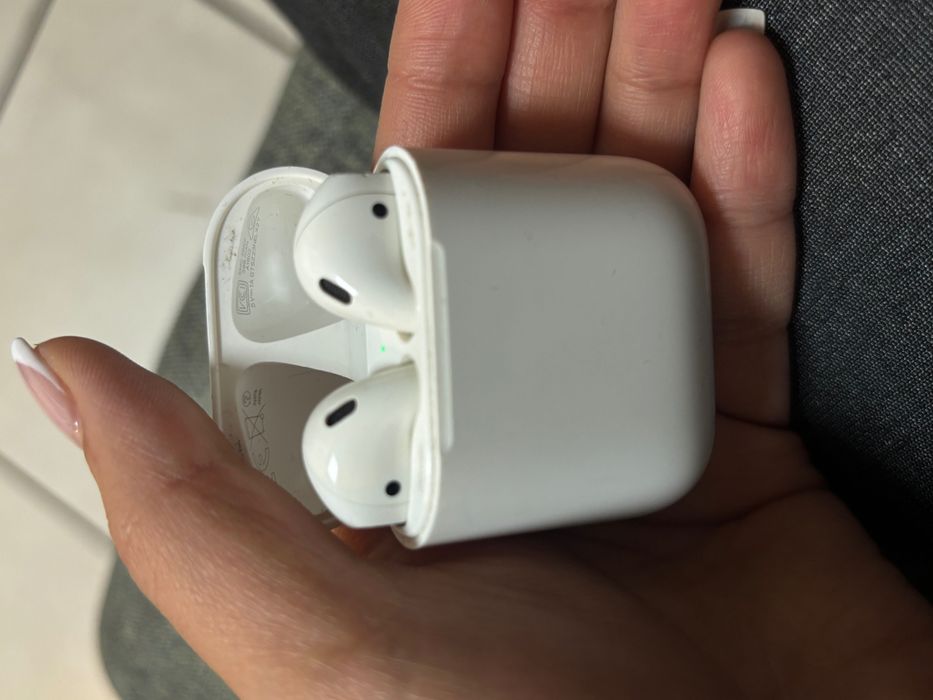 Apple AirPods 2 белые