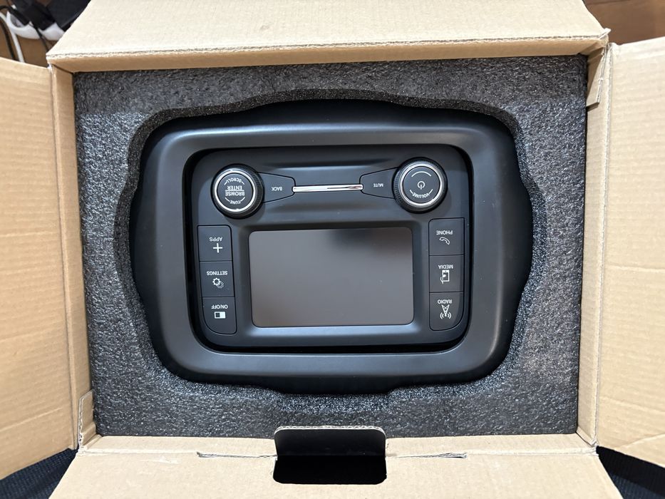 Navigație Originală Jeep Renegade Uconnect 5" | Continental OEM Mopar | Plug & Play