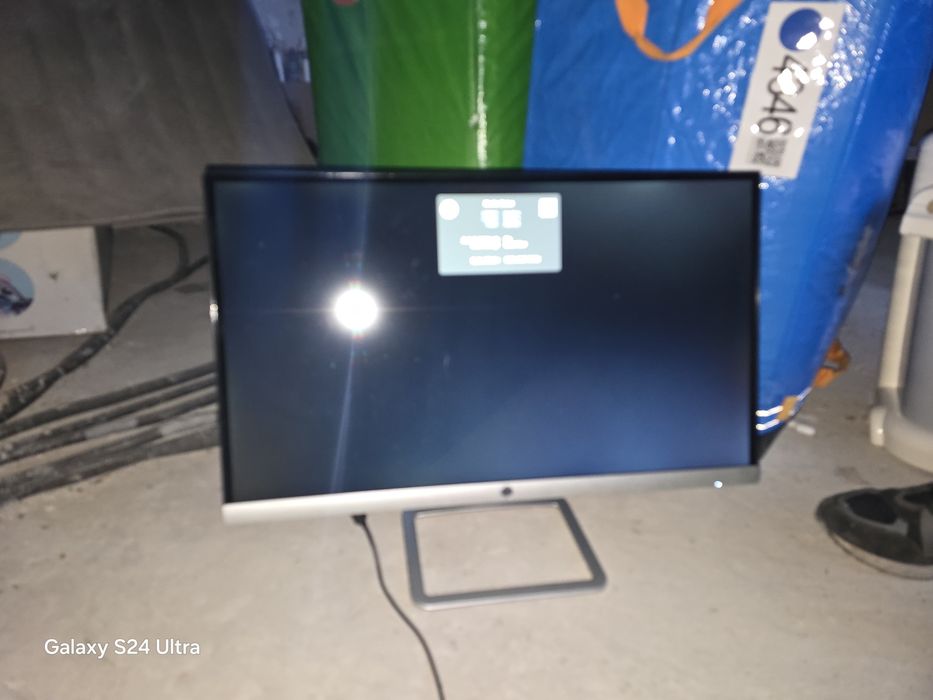 Vând monitoare de preferat la pachet