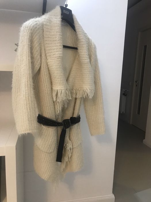 Cardigan model nou Etam