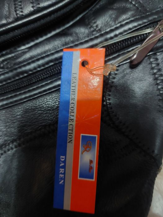 Женска кожена раница