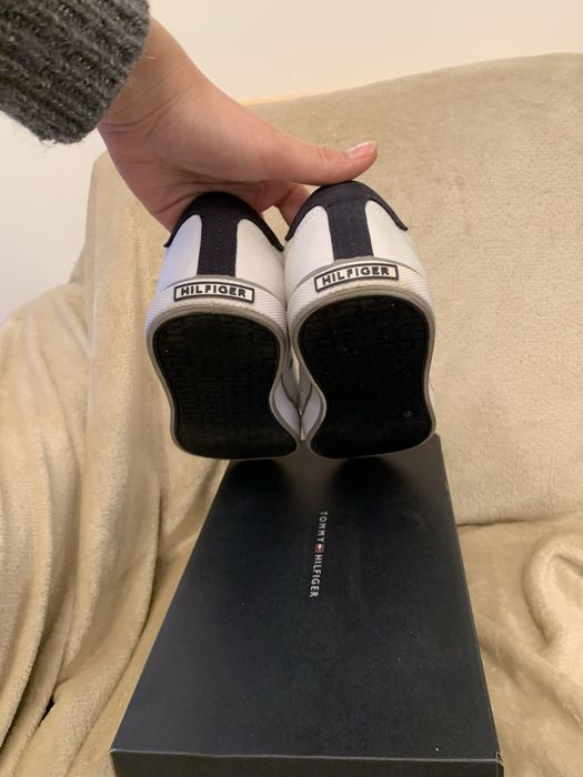 Бели мокасини Tommy Hilfiger