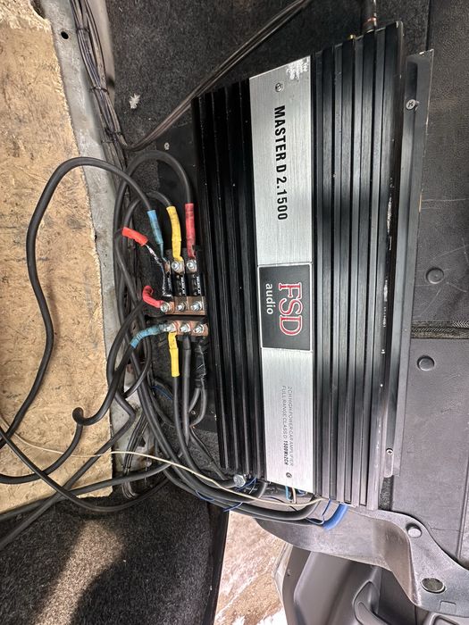 Продаю автозвук.