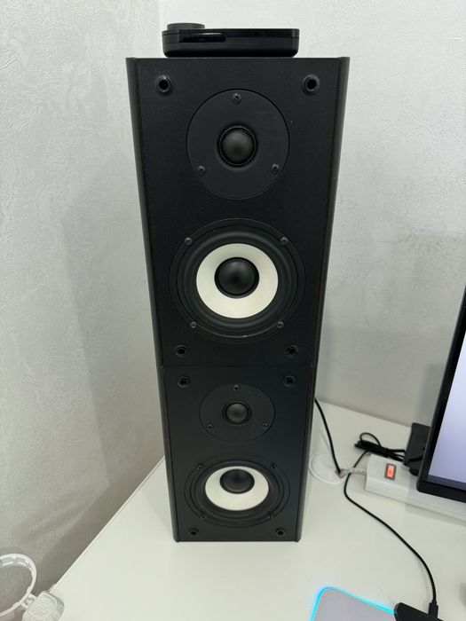 Продам музыкальную акустику Microlab Solo. В хорошем состоянии.