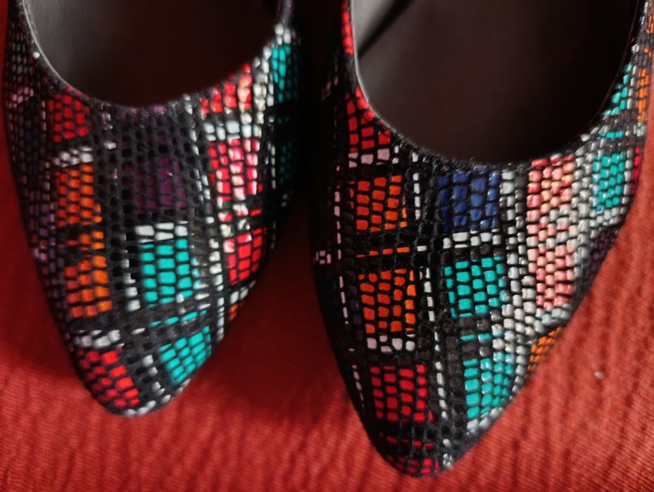 Pantofi superbi din piele, noi, masura  37,5