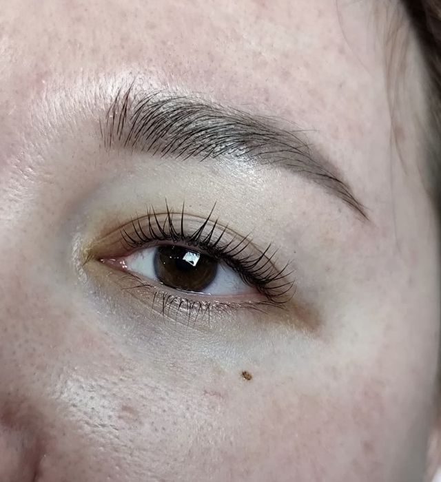 Ламинирование ресниц и бровей