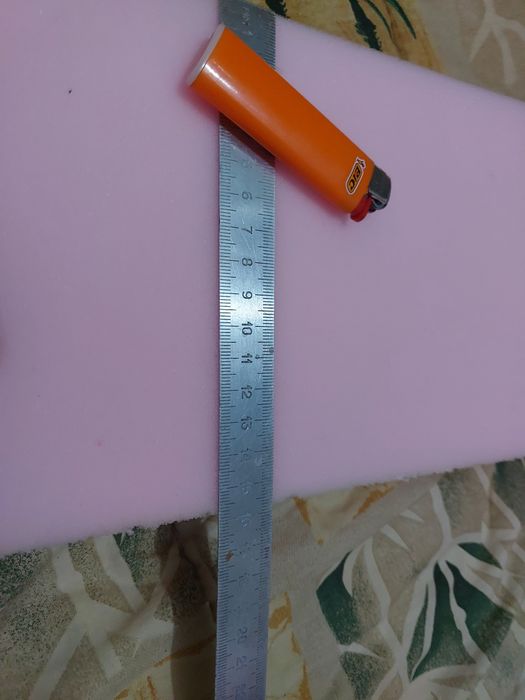 Кравати 2 шт. Бу. 400000 за две. С матрасом.