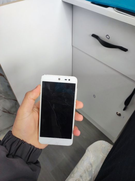 Mashi telefonla sotiladi hammasni platasi ishlid