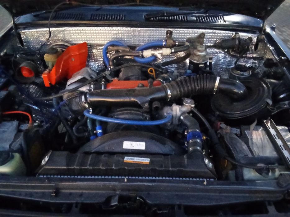 TOYOTA hilux surf 130