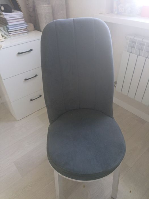 Продам стулья мягкой спинкой