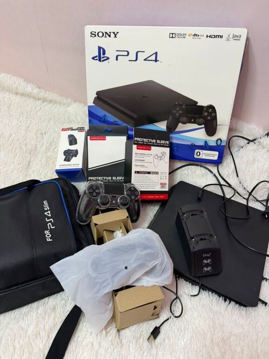 PlayStation 4 slim