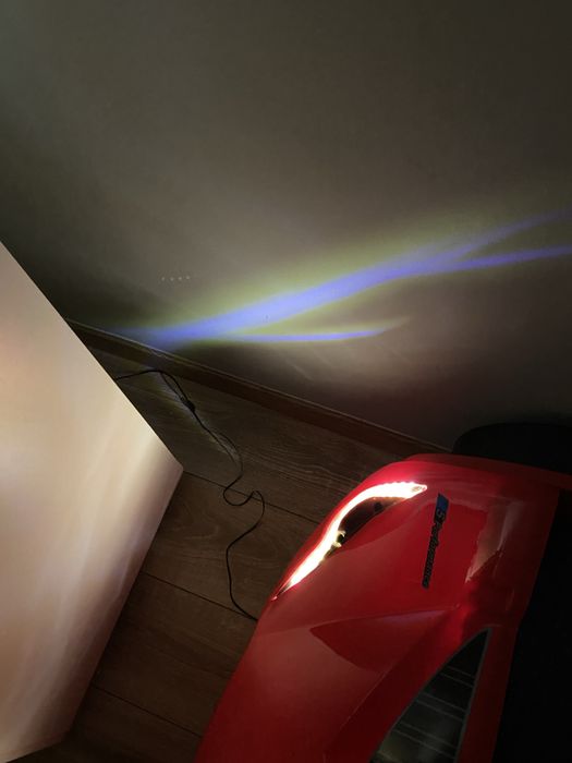 Pat copii 3-14 ani, in forma de masina de curse.