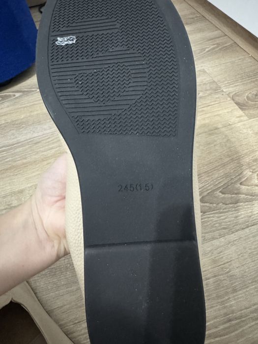 Продам новые макасины