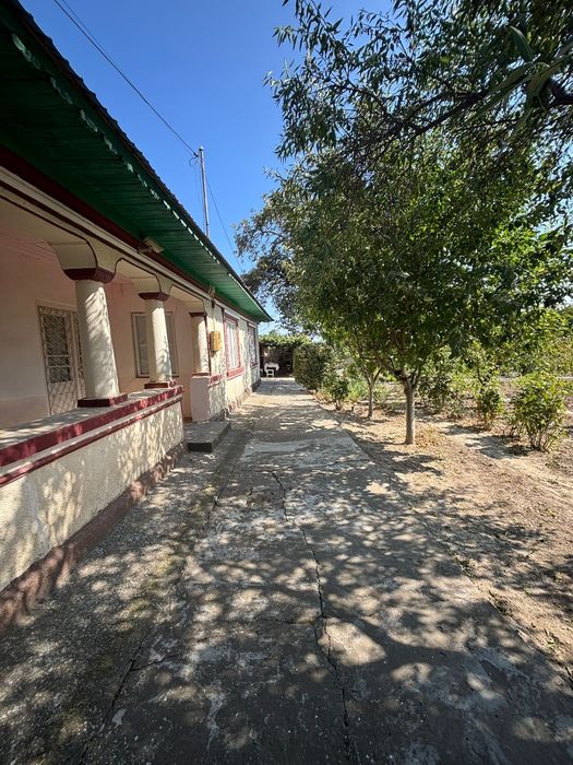 Casă de vânzare la țară