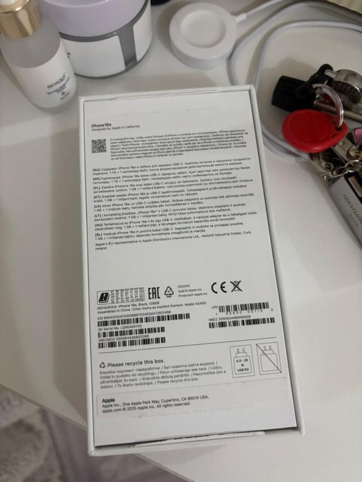 Айфон 16е в идеальном состоянии