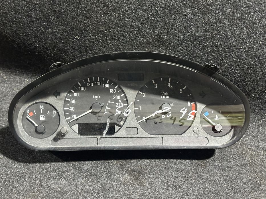 Щиток приборов bmw E36