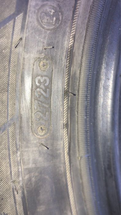 Продам шины  зимние