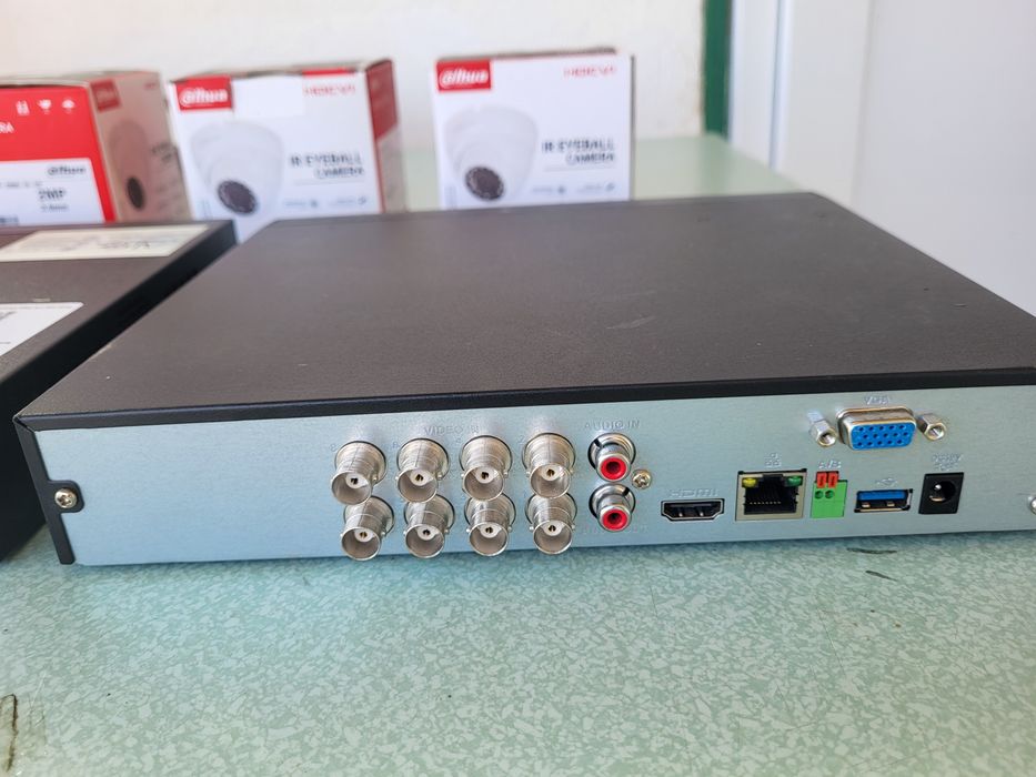 Продавам 2 NVR + 3 камери dahua