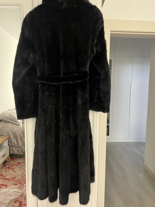 Продам норковую шубу