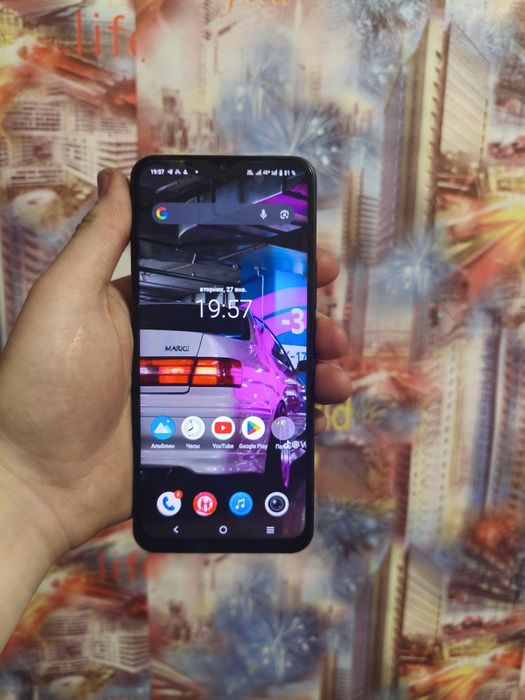 Продам телефон vivo y18