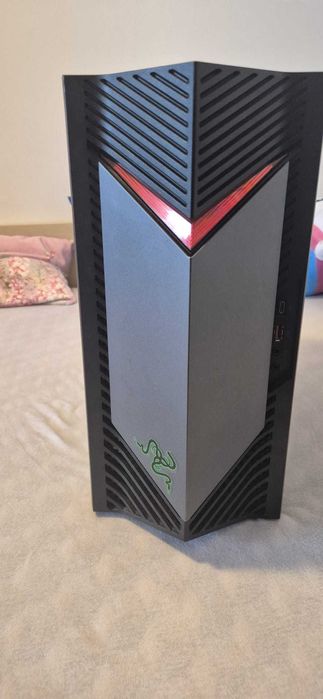 Carcasă PC Gaming Acer Nitro Placă de Bază B760 LGA1700 Sursă 500WGold