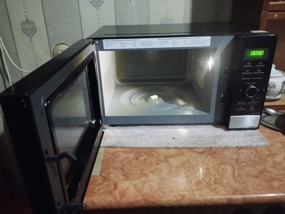 Продаю микроволновку паносоник