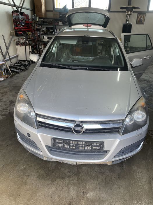 Capota motor / balamale capota stanga / dreapta Opel Astra H