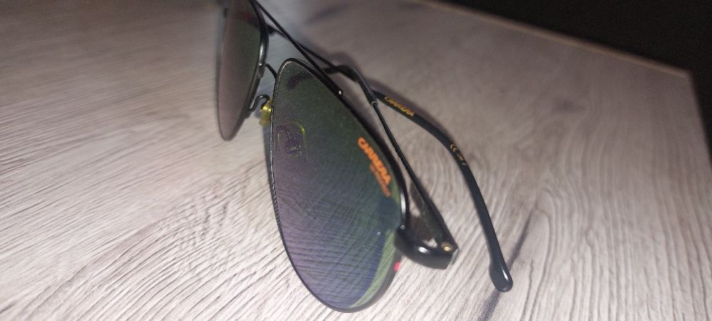 слънчеви очила CARRERA