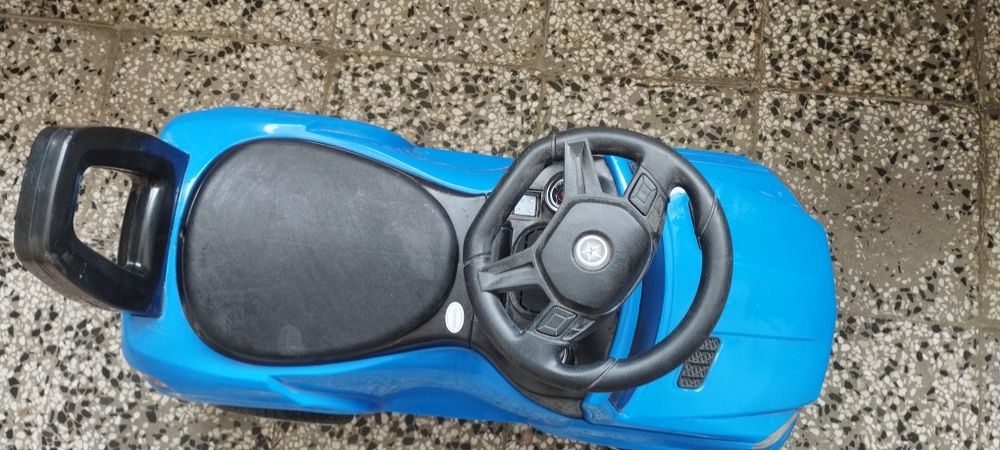 Кола за бутане със звук и светлина