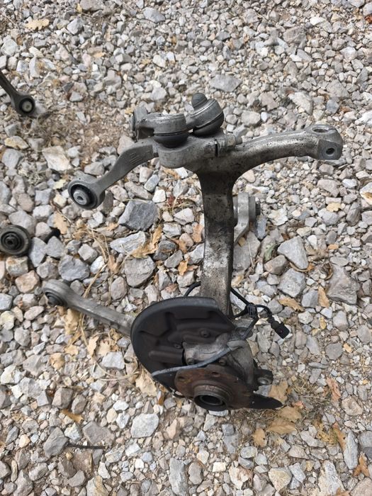 Окачване (шенкели, носачи, главини) за Ауди А4 Б6/Б7