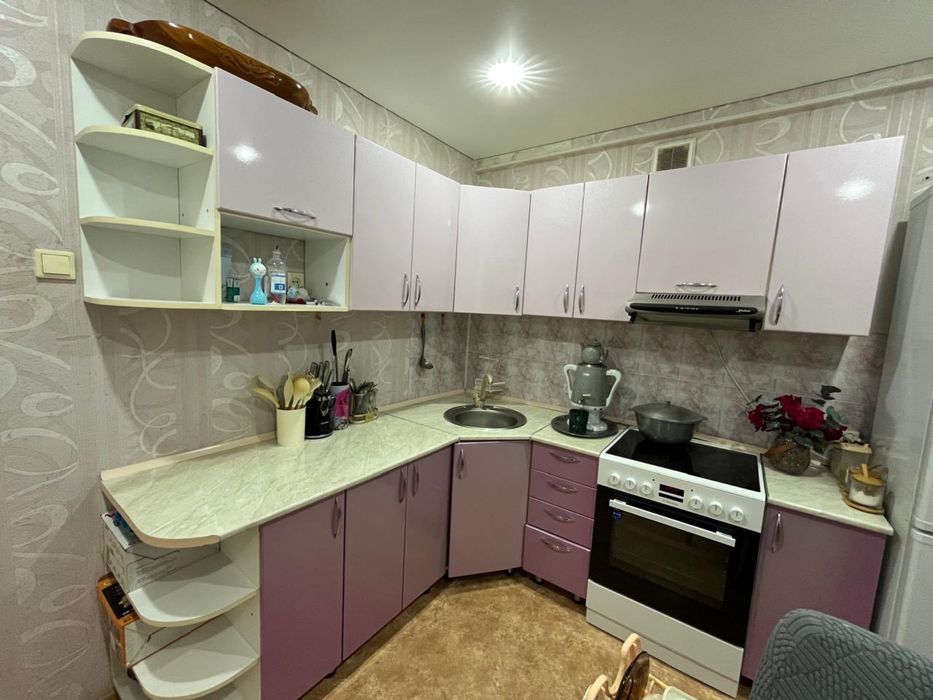 Продается кухонный гарнитура