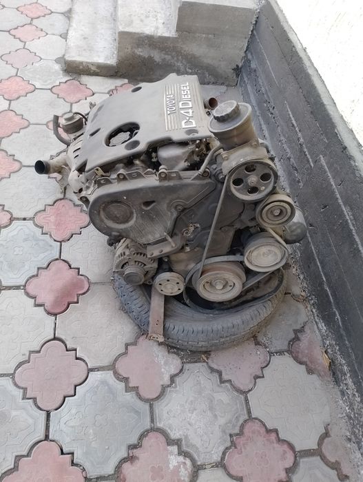 Тойота авенсис версо