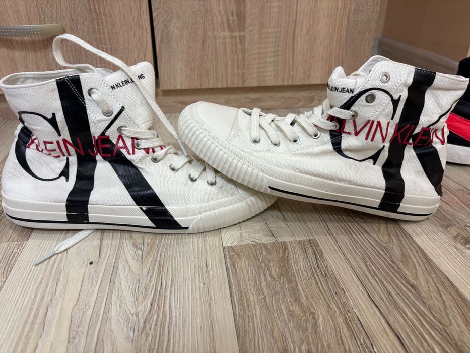 Кецове Calvin Klein 43 номер