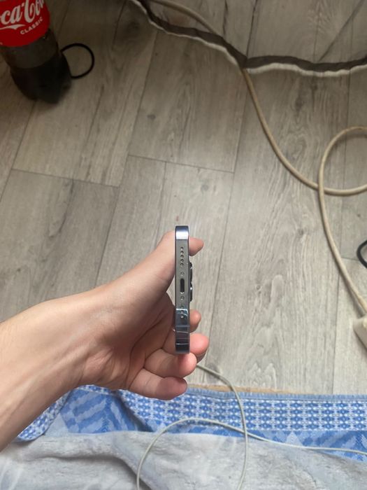 продам iPhone 13pro, акб-74%