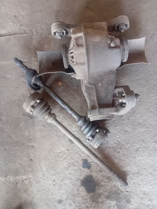 Ауди 2.8 редуктор и ДВС Митсубиси