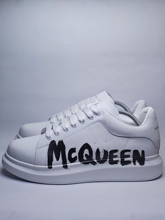 Alexander McQueen albi mărimea 45
