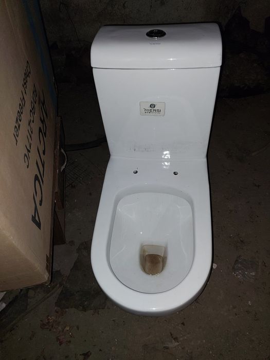 Продам унитаз бу моноблок