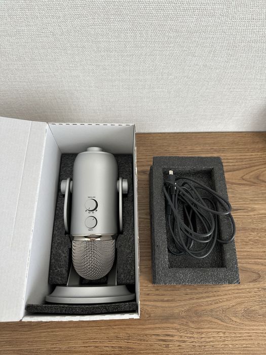 Продам микрофон Blue Yeti