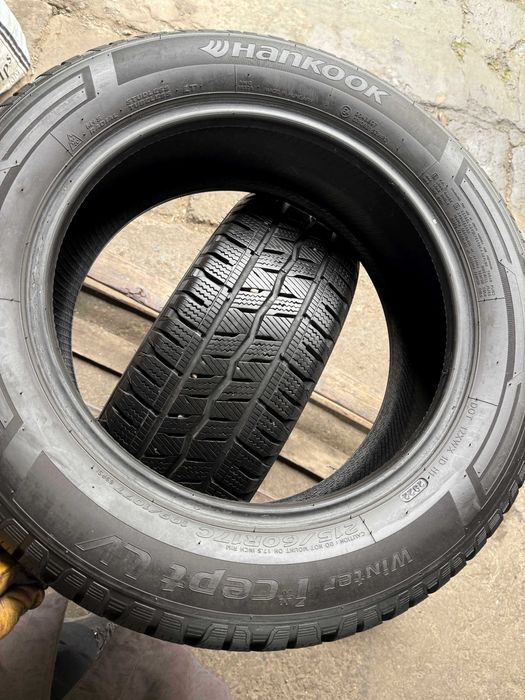 2x Anvelope Iarna 215/60 R17C - Hankook Winter I Cept LV