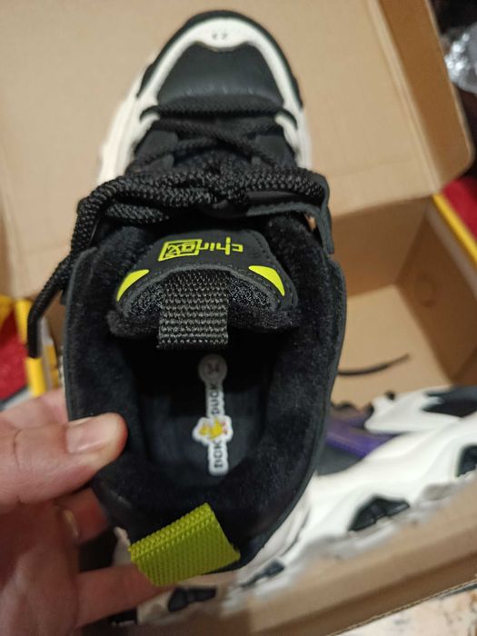 Кроссовки детские утепленные