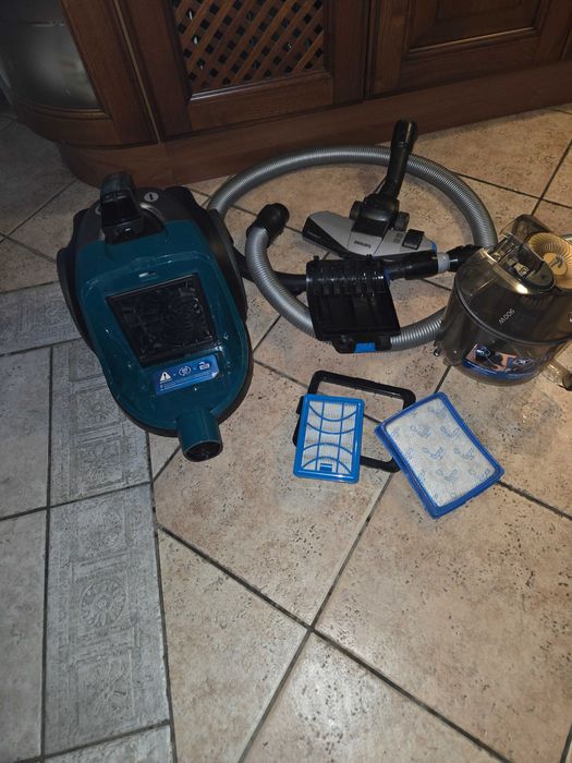 Прахосмукачка Phillips 7000 Series